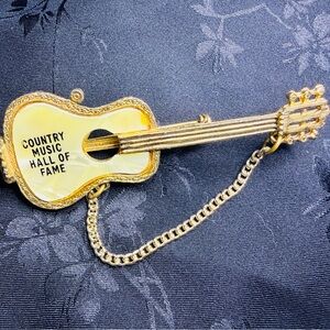 🎸Vintage Country Music Hall of Fame Guitar Brooch